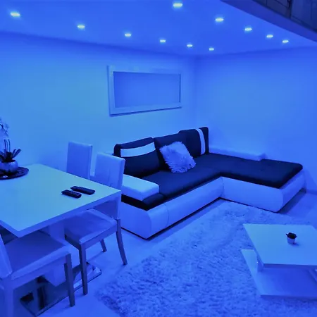 Isabella Apartment, 80m2 With Ac * Budapest