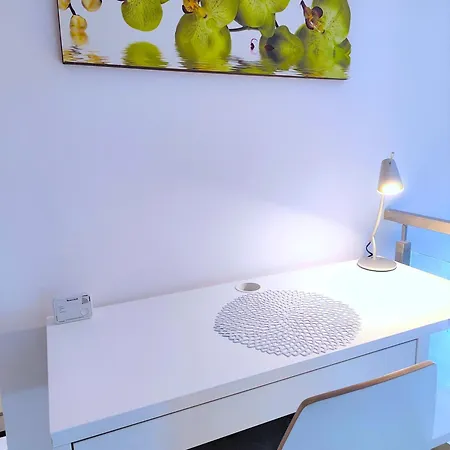 Lägenhet Isabella Apartment, 80m2 With Ac