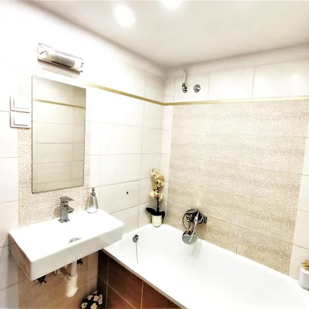 Isabella Apartment, 80m2 With Ac *