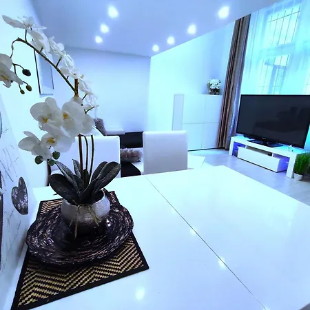 Lejlighed Isabella Apartment, 80m2 With Ac *